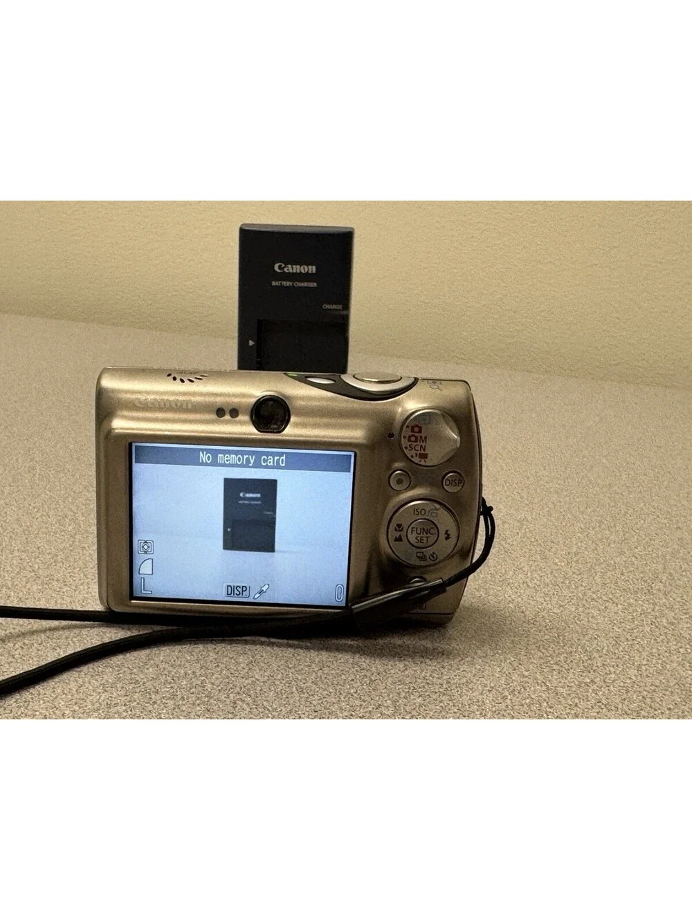 Canon PowerShot Digital ELPH SD900 10MP Camera + Charger/Battery -Tested Works